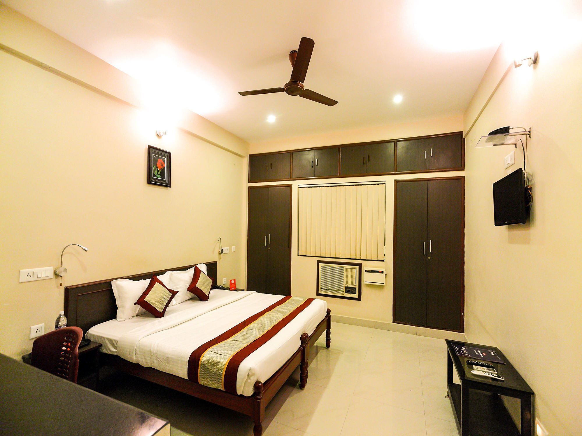 Hotel Oyo Flagship 12665 Chrompet à Chennai Extérieur photo