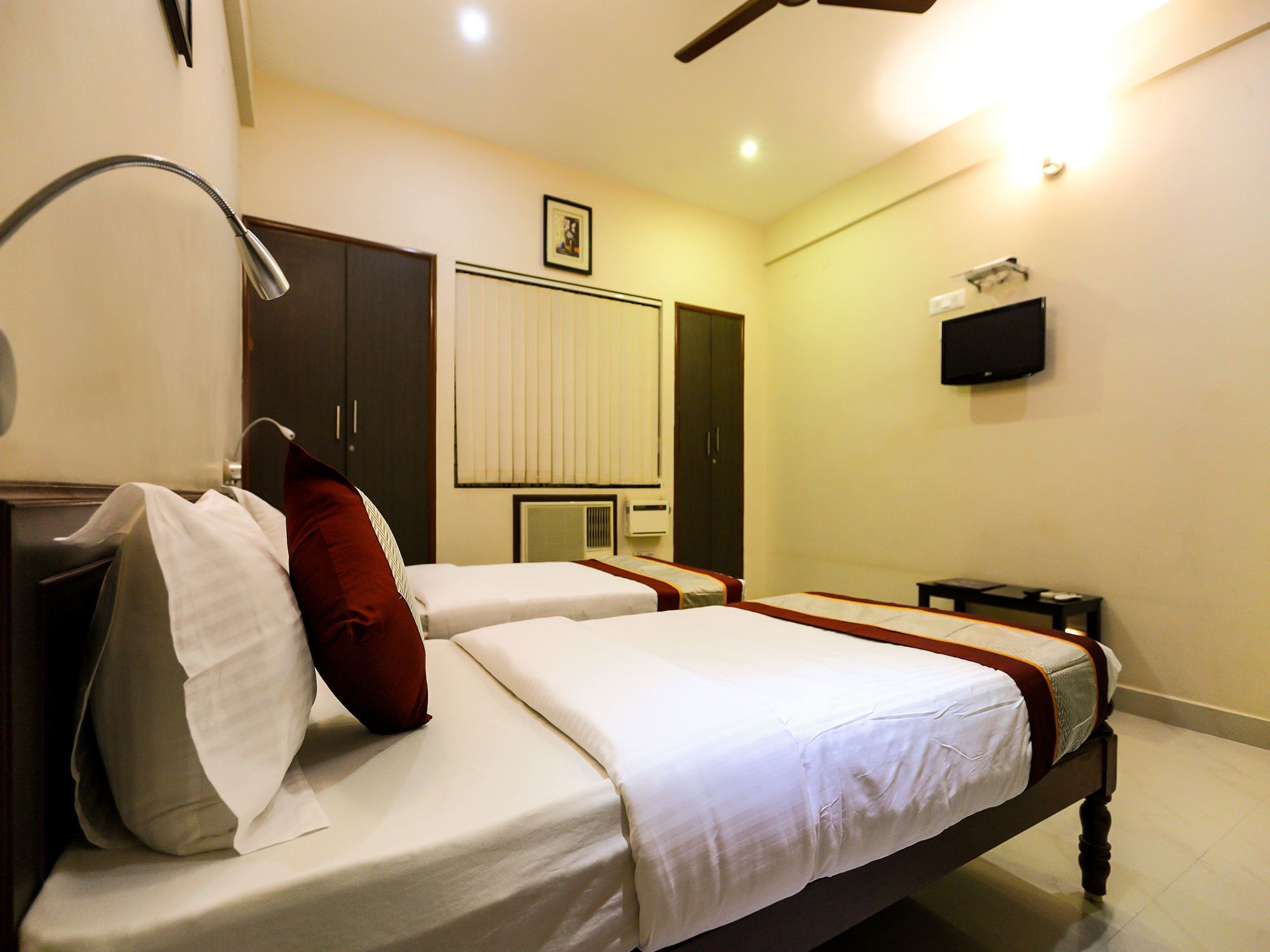 Hotel Oyo Flagship 12665 Chrompet à Chennai Extérieur photo
